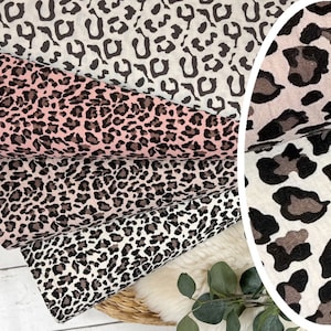 Muslin fabric – Leo pattern, animal print natural, apricot, berry, dark beige and dark pink – Oeko-tex 100, Double Gauze No. 1001 – from 50 cm