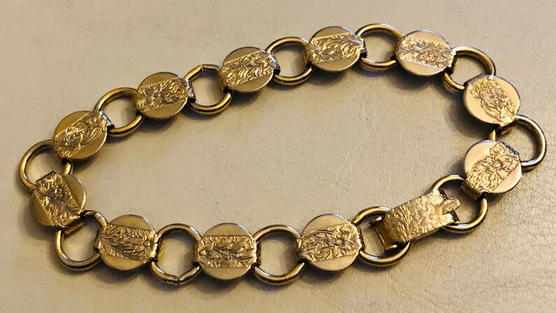 Gold Tone Chain Link Bracelet Vintage 1970s SARAH COV