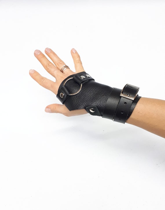 fingerless gloves punk