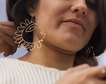 Sun and Moon wire Earrings / moon face earrings / Sun face earrings / moon celestial earrings /statement earrings / abstract sun earrings