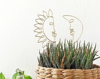 Sun and moon Plant Trellis for indoor plant / wire trellis /Plant stake / plant support/ Home Decor/ decor for air plant holder / boho decor