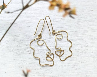 Lady Abstract Face wire earrings / minimal earrings / women abstract / face earrings / picasso earrings