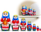 Nesting Dolls Set of 7 pcs - Matryoshka Nesting Dolls in Folk Dress with Russian Samovar - Russian Dolls with Traditional Samovar