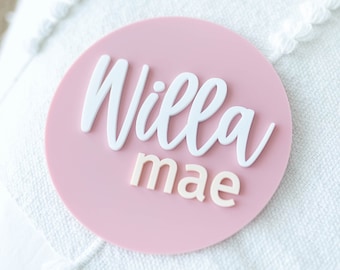 Acrylic Round Baby Name Plaque, Custom Baby Name Sign, Hospital Sign, Baby Announcement, Birth Announcement Sign, Newborn Announcement Sign