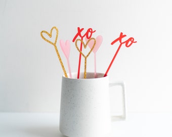 Valentine's Stir Sticks Heart Decor Swizzle Sticks Valentine's Day Party Acrylic Heart Drink Stirrers Valentine Party Decor Red & Pink White