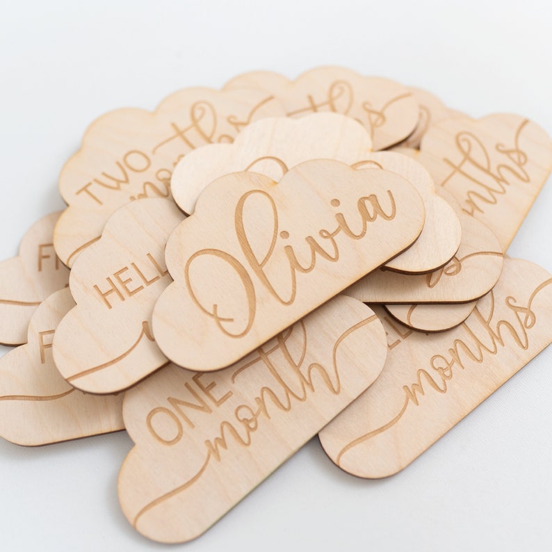 Baby Announcement Photo Prop Milestone Markers Cloud Wooden Baby Milestone Cards Baby Milestone Plaques Baby Monthly Milestone Cards