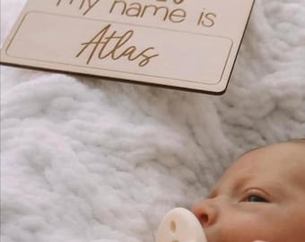 Hello My Name Is Sign, New Baby Name Sign, Newborn Announcement, Name Tag Birth Announcement, Newborn Name Sign, Newborn Name Tag, Engraved