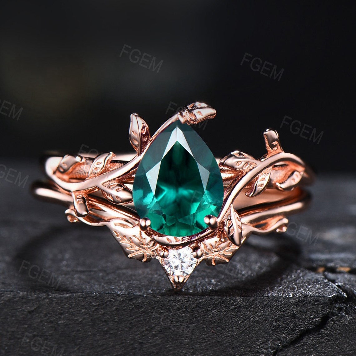 Pear Shaped Leaf Green Emerald Engagement Ring Set 14k Rose Gold Branch Design Emerald Moissanite Bridal Ring Vintage Proposal Gift For Her