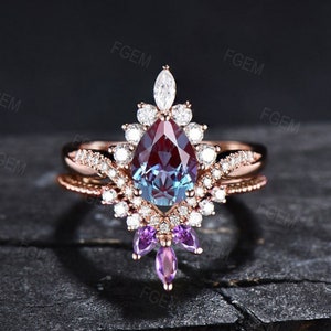 1.25ct Pear Color-Change Alexandrite Ring Set Vintage Halo Engagement Ring Set Moissanite Amethyst Wedding Promise Ring Anniversary Gifts