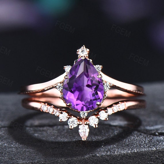 Purple crystal ring outlet