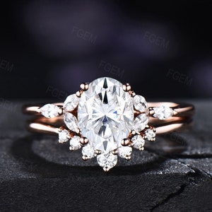 Oval Dimond Ring Set Sterling Silver Moissanite Engagement Ring Vintage 1.5ct Bridal Wedding Ring Set Curved Stacking Band Gift for Women