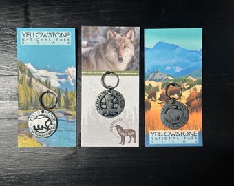 Yellowstone National Park Coin Token Bear Wolf Bison Zipper Pull Keychain 1pc