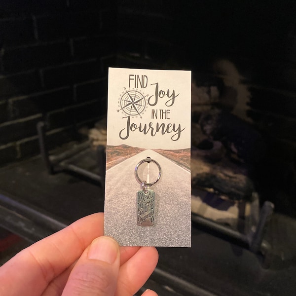 Find Joy in the Journey Zipper Pull Keychain