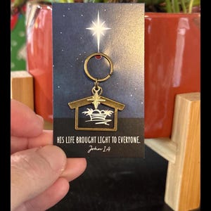 Christmas Manger Wise Men Still Seek Him 1 Keychain Zipper Pull 25mm Nativity Jesus Christ Light the World Bulk Gift Star of Bethlehem