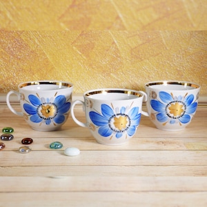 Mid century coffee cups 3 porcelain coffee cups Vintage tea cups Blue flowers cups Porcelain mugs Golden floral teacups Espresso cups