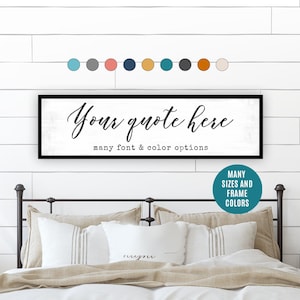 Könnte beinhalten: Ein rechteckiges Schild mit dem Text "Your quote here" in Schreibschrift. Das Schild hat einen schwarzen Rahmen und einen weißen Hintergrund mit dem Text "many font & color options". Eine türkisfarbene Grafik zeigt "MANY SIZES AND FRAME COLORS".