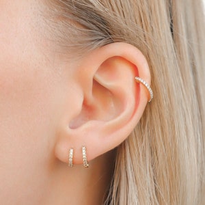 18K Gold Hoop Earrings Small Hoop Earrings Gold Hoops Huggie Hoop Earrings Diamond Earrings Gold Earrings Mothers Day Gift Mom Gift for Her