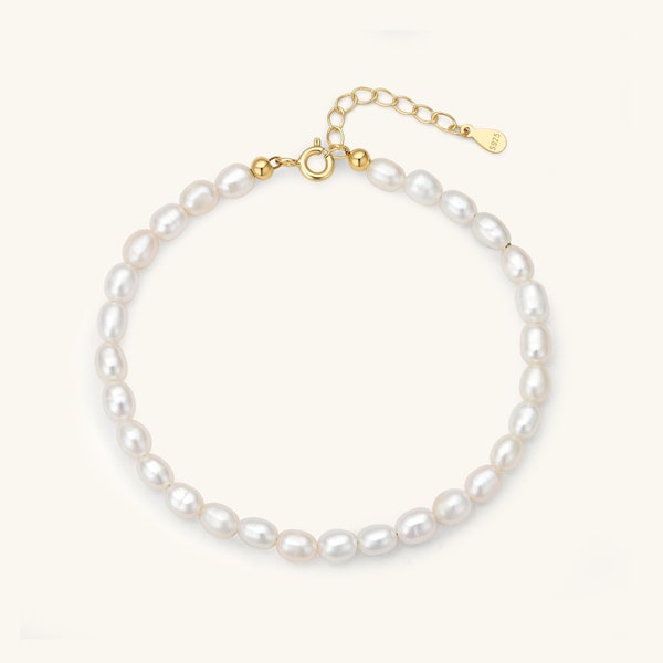 18K Gold Pearl Bracelet Gold Bracelet Dainty Bracelet Gift for Her Gift for Mom Bridesmaid Gifts Wedding Bracelet Gift for Mom