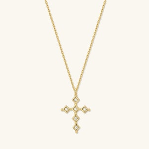 18K Gold Cross Necklace Dainty Necklace Layered Necklaces for Women Gold Necklace Personalized Gift for Mom Gift for Her Girlfriend