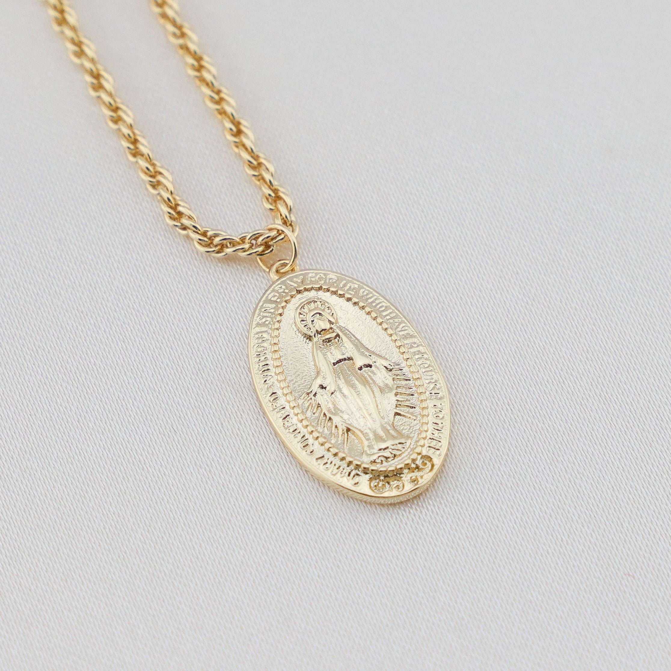 Everlasting Gold 10k Gold Virgin Mary Pendant Necklace