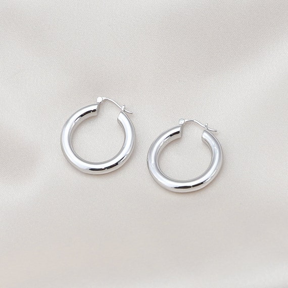 18k white gold earrings hoop deals