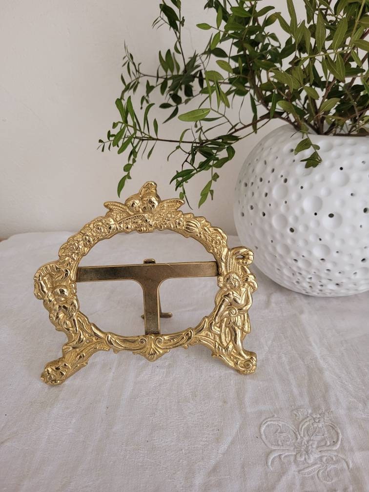 Petit Cadre Ancien en Laiton