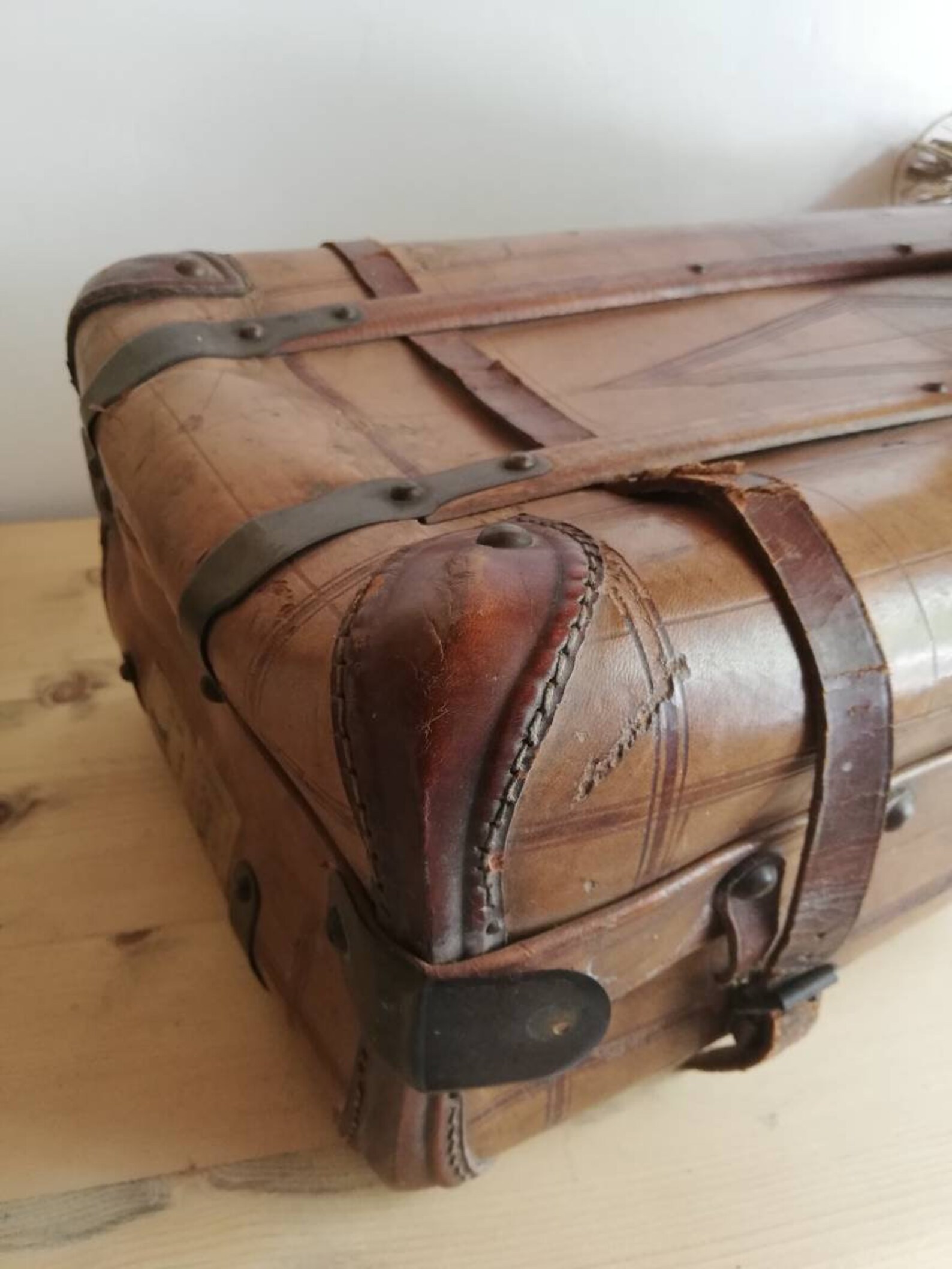 French old suitcase... Vintage suitcase Etsy