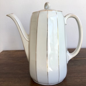 Coffee pot Art Deco K & A Krautheim Bavaria Selb series "Anneliese" with gold stripes Vintage