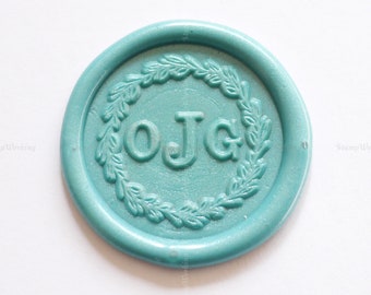 Personalized Monogram Wax Seal Stamp - Floral Wreath Sealing Wax Stamp - Custom Initial Wax Seal - Wax Seal Kit - Private Wax Seal Stamp Set