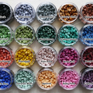 Superior Siegelwachsperlen 40 Farben Kollektion - Octagon Wax Seal Beads 150 Stk in Flasche für 40-50 Siegel - Besondere Unikat Farbe Wachsperlen