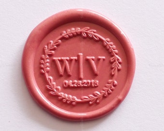 Custom Wedding Sealing Wax Stamp - Wedding Invitation Seal Stamp Kit - Sealing Stamp - Wax Seal Invite - Floral Wreath Wedding Stamp