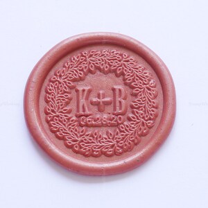 Flower Wreath Wedding Wax Seal - Wedding Invitation Sealing Stamp Kit - Initial Wax Stamp - Personal Wax Seal Kit - Wedding Wax Sealing Kit