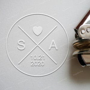 Personalisierte Hochzeit Embosser Stempel - Benutzerdefinierte Umschläge Embosser Stempel - Benutzerdefinierte Initialen mit Liebe Infiniti Hochzeit Embosser Stempel