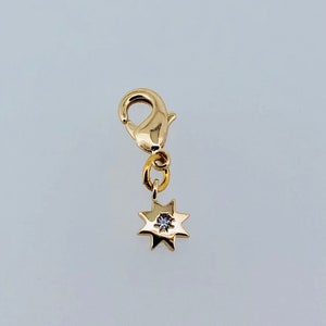 Mini estrella, chapada en oro, estrella con pedrería, colgante, pulsera con dijes, charm, boho, boda, dama de honor, mejor amiga;