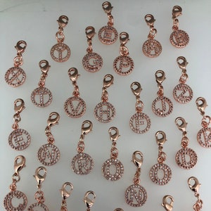 dijes de letras, pedrería, alfabeto, colgantes, letras, amor, amistad; regalo personalizado; chapado en oro rosa;