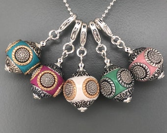 Magic Bowl, decorative ball, India, charm, pendant, Christmas tree ball, chain, silver, ethnic, vintage, boho,