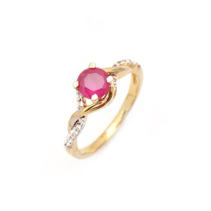 Ruby Diamond 14k Yellow Gold Twisted Ring