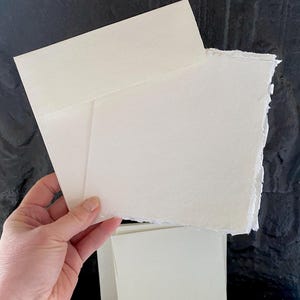 25 Cartões e envelopes de papel feitos à mão, Cartões de papel feitos à mão, Papel de algodão, Papel com borda irregular, Envelopes de papel feitos à mão, Papel com borda irregular