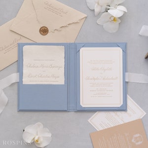 Invitation à Folio en lin - Bleu clair | Taille personnalisée | Feuille estampée avec logo ou textes