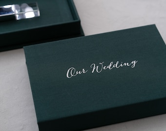 Linen USB box - Emerald Green | Custom USB box foil stamped with logo or texts | with USB drive