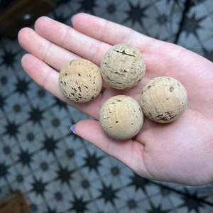 Bola de corcho bola de corcho hecha de corcho natural 3 tamaños: 2, 3 o 4 cm de diámetro sin corcho prensado 100% sin tratar imagen 9