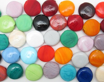 Voluminous and light round pearl made of Murano glass