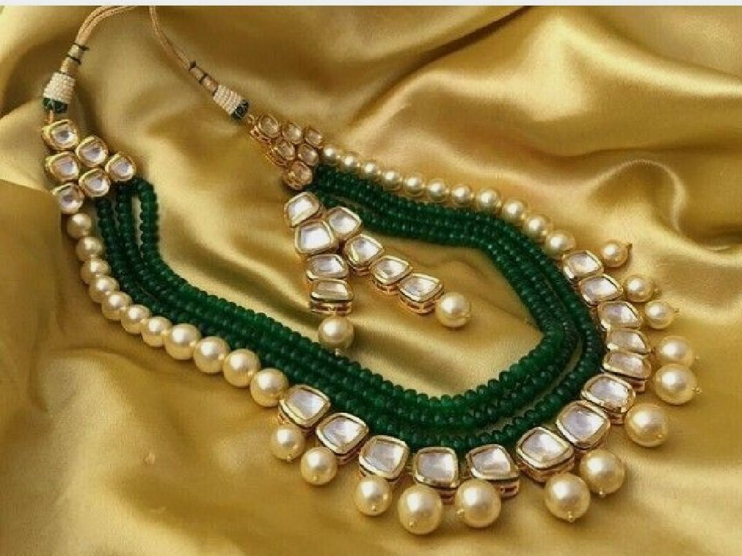 Buy VeroniQ Trends-Elegant Heavy Bridal Kundan Necklace with Gold Plated  And Dark Green Beads Set for Women-1 Qty at Amazon.in