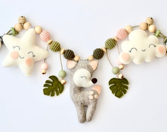 Stroller chain fawn made of 100% wool felt