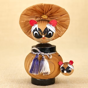 Japanese Vintage Tanuki Doll - Lucky Charm Oriental Doll - Japanese Tanuki Figurine - Collectible - Asian décor - Perfect Gift - 12.5cm / 4”