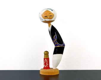 Kokeshi Doll Vintage - Japanese Wooden Figurine - Collectible Lucky Charm - Art Home Décor - 16.5cm
