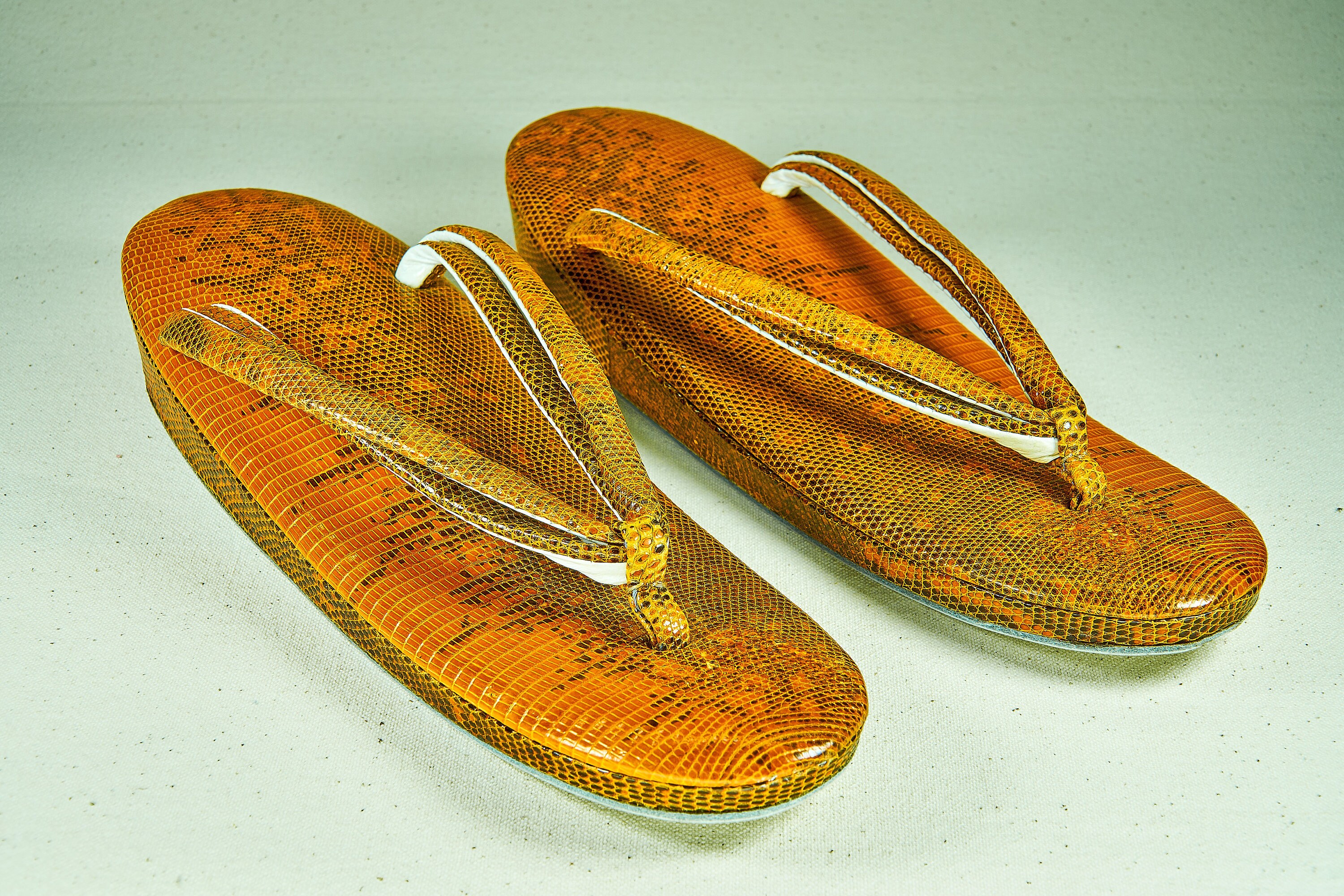 Japanese Vintage Zori/geta Sandals - Traditional Japanese Shoes