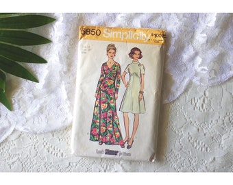 Size 40-42 Complete Cut 2-Length Dress Simplicity 5850 Sewing Pattern