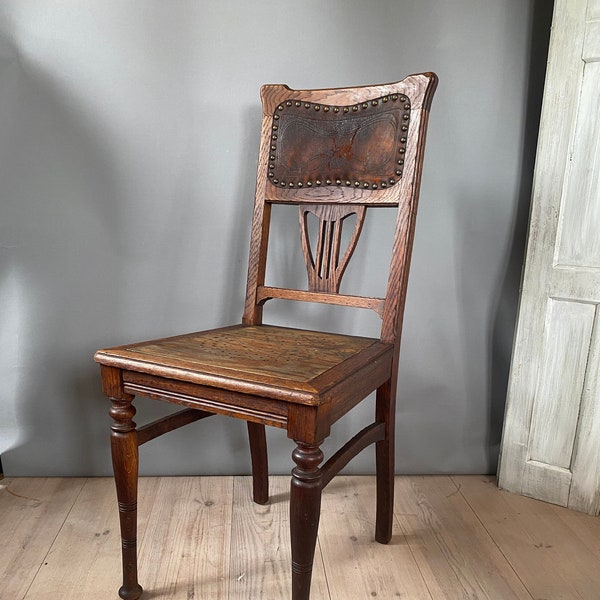 Antiker Jugendstil Stuhl