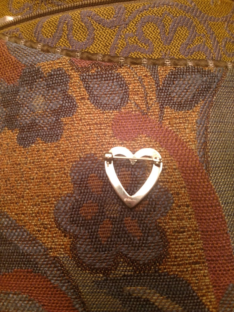 Silver Petit Heart Pin